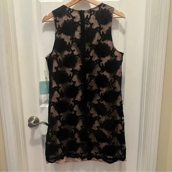 CeCe Size 10 Arlington Shift Dress - Picture 3 of 9